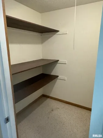 $750 | 400 North 5th Street, Unit 10, Eldridge, IA 52748