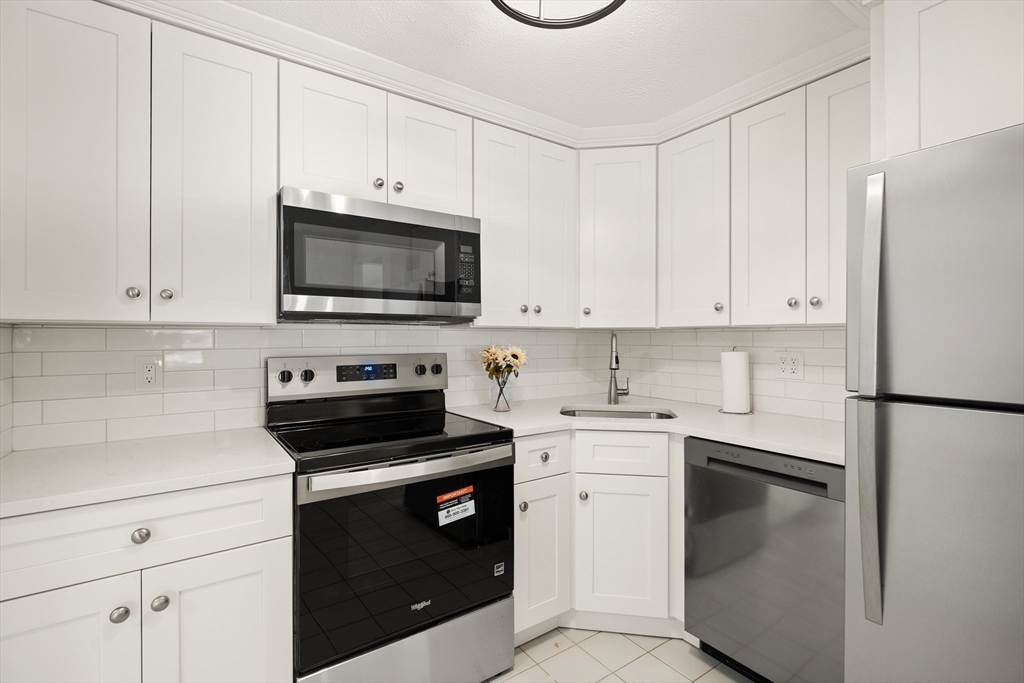 390 Great Road, Unit B16 Acton, MA 01720 - Photo 16 of 36