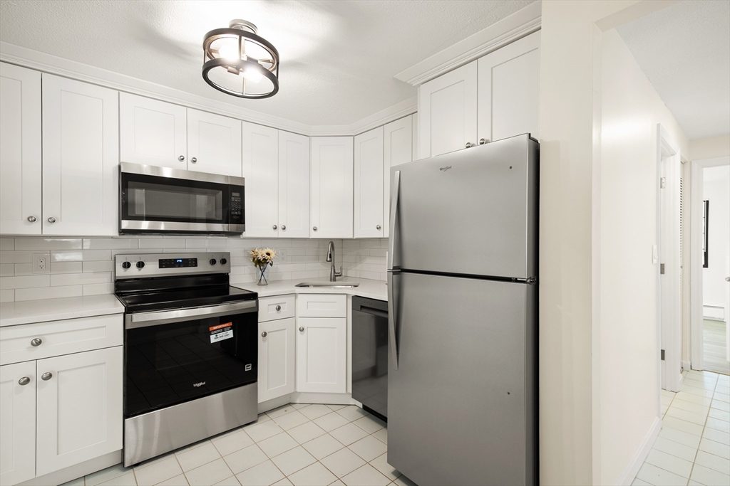 390 Great Road, Unit B16 Acton, MA 01720 - Photo 2 of 36