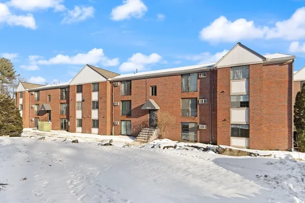 $291,000 | 390 Great Road, Unit B16, Acton, MA 01720