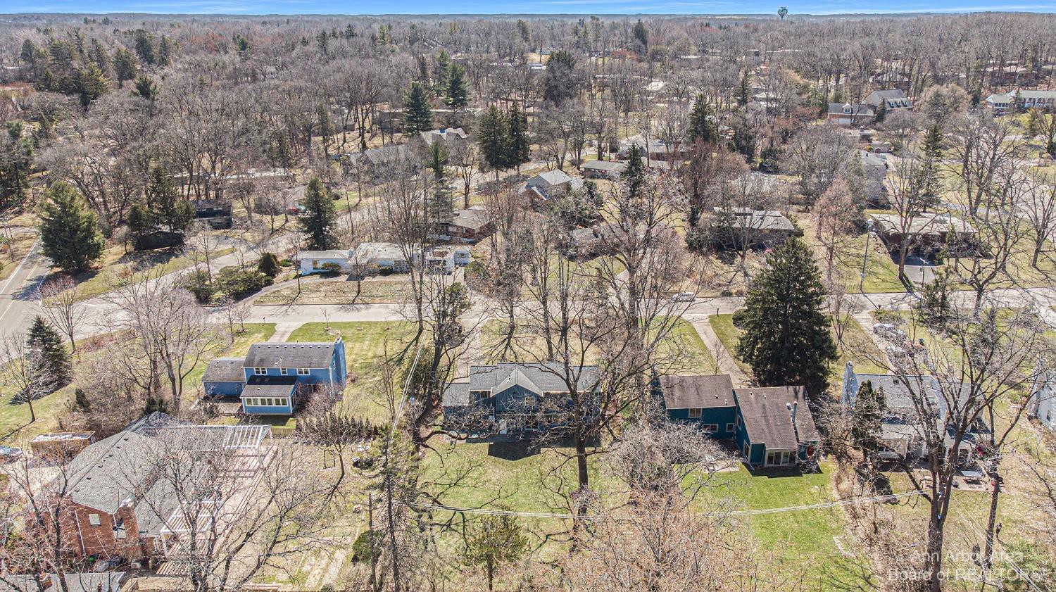 2555 Devonshire Road Ann Arbor, MI 48104 - Photo 54 of 55 Photo 54