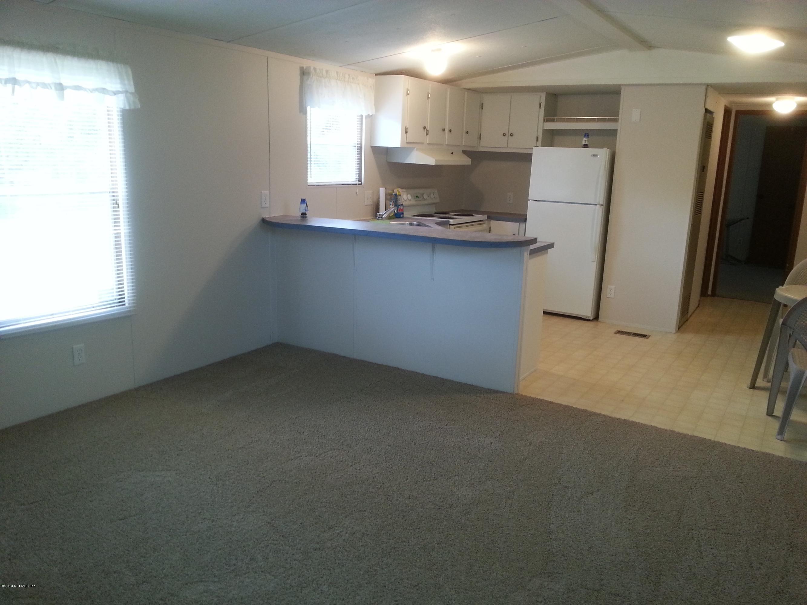 225 Deer Run Road Satsuma, FL 32189 - Photo 3 of 9 Kitchen