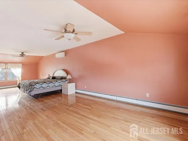 a view of livingroom with furniture