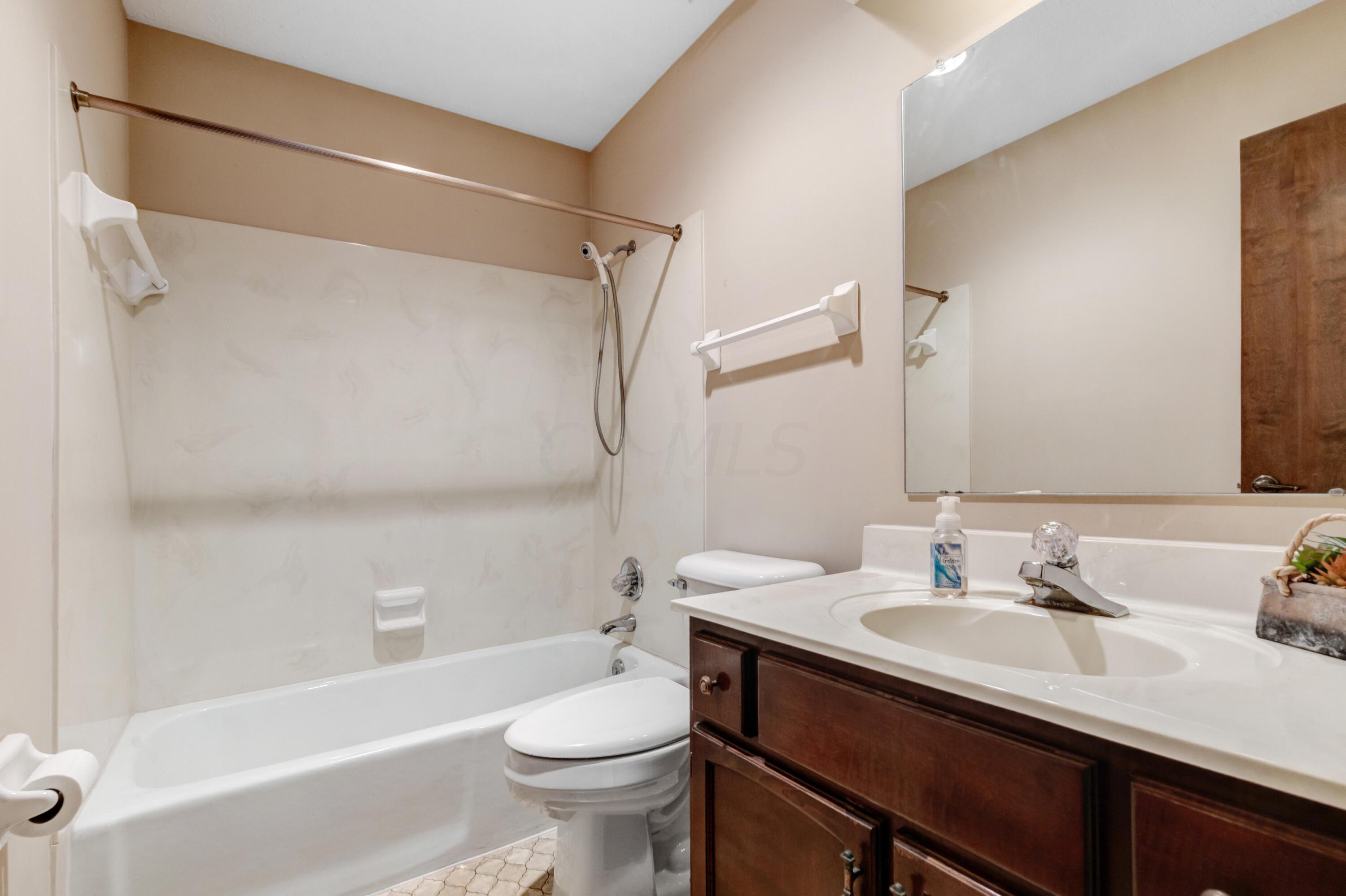 2571 Youngs Grove Road Columbus, OH 43231 - Photo 28 of 40 2nd Full Bath