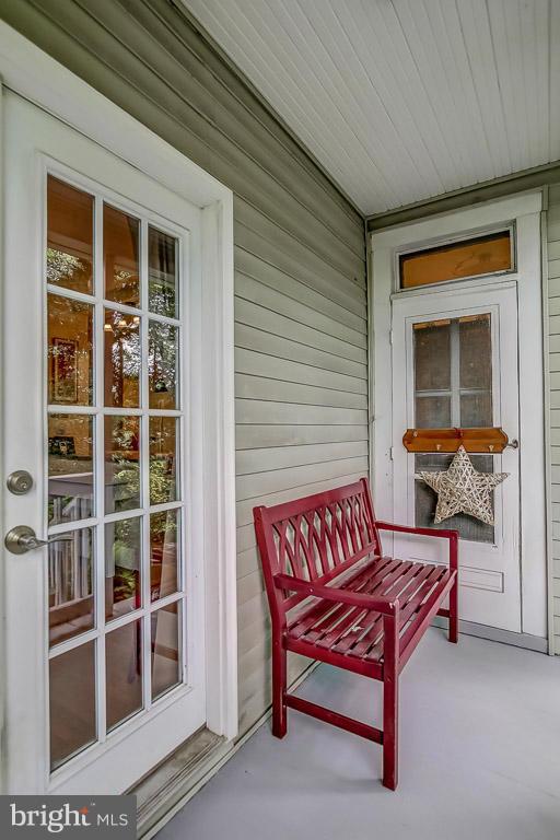614 St Johns Road Baltimore, MD 21210 - Photo 11 of 28 Exterior (Rear)
