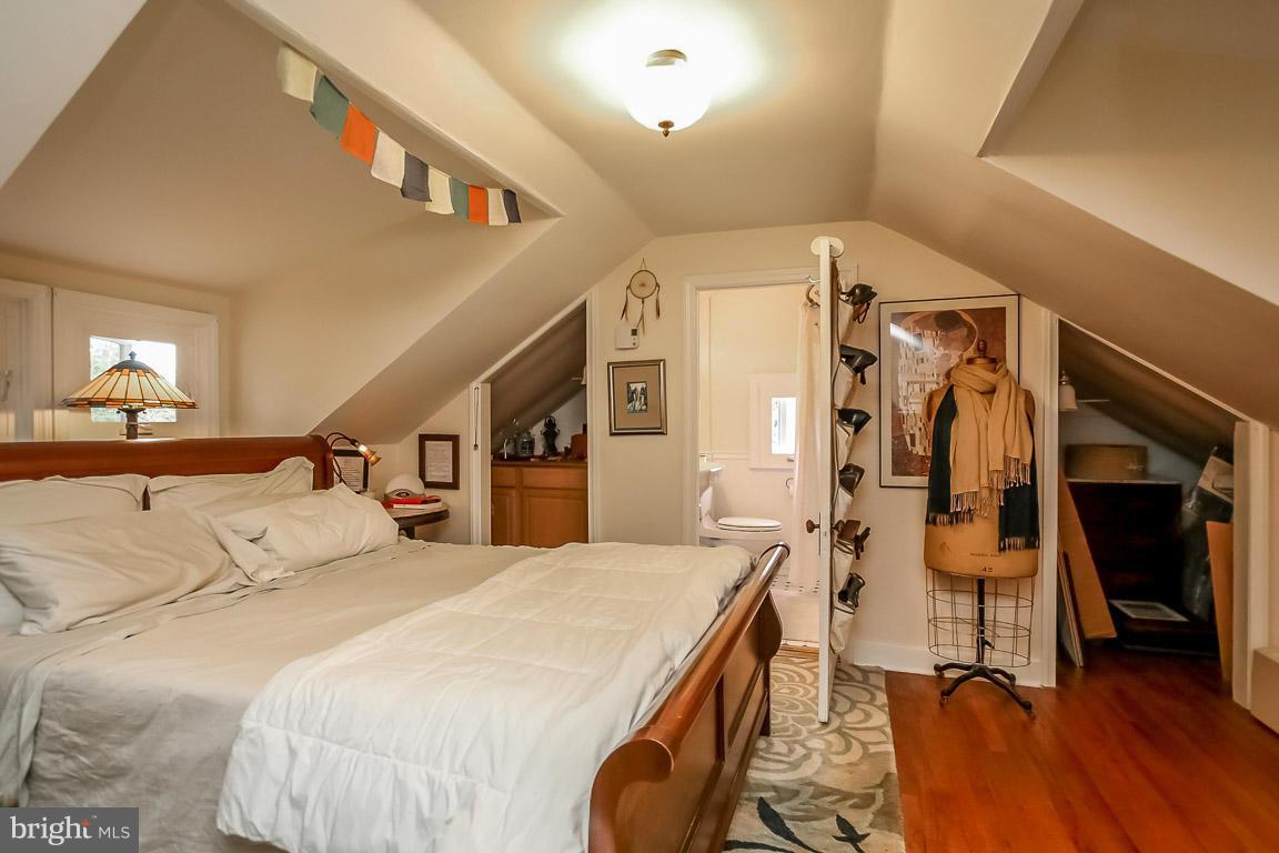 614 St Johns Road Baltimore, MD 21210 - Photo 18 of 28 Bedroom (Master)