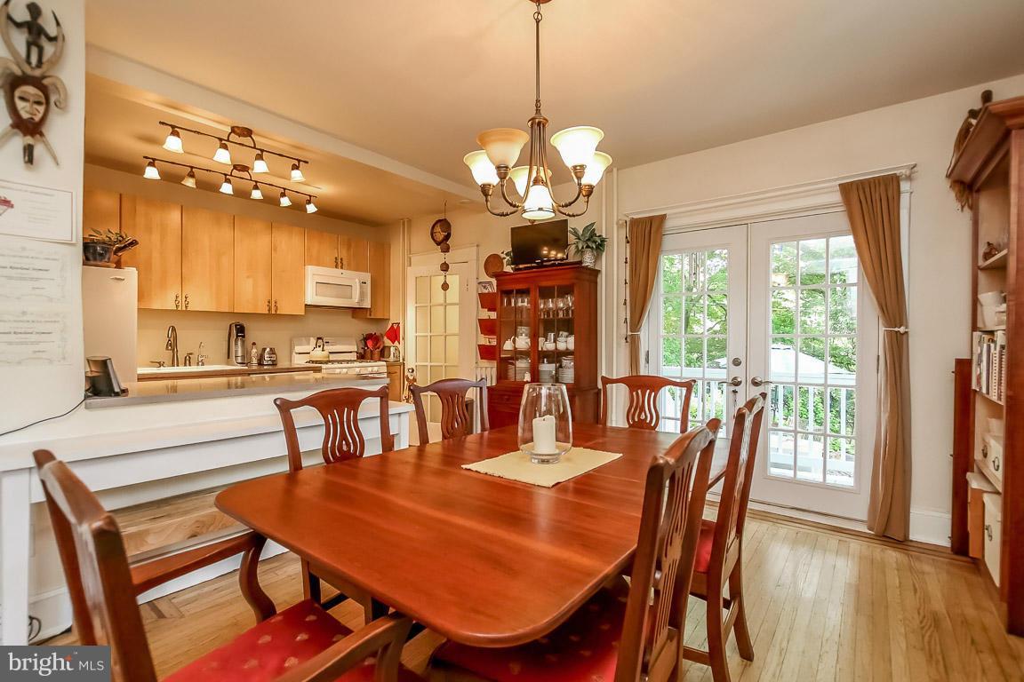 614 St Johns Road Baltimore, MD 21210 - Photo 5 of 28 Interior (General)