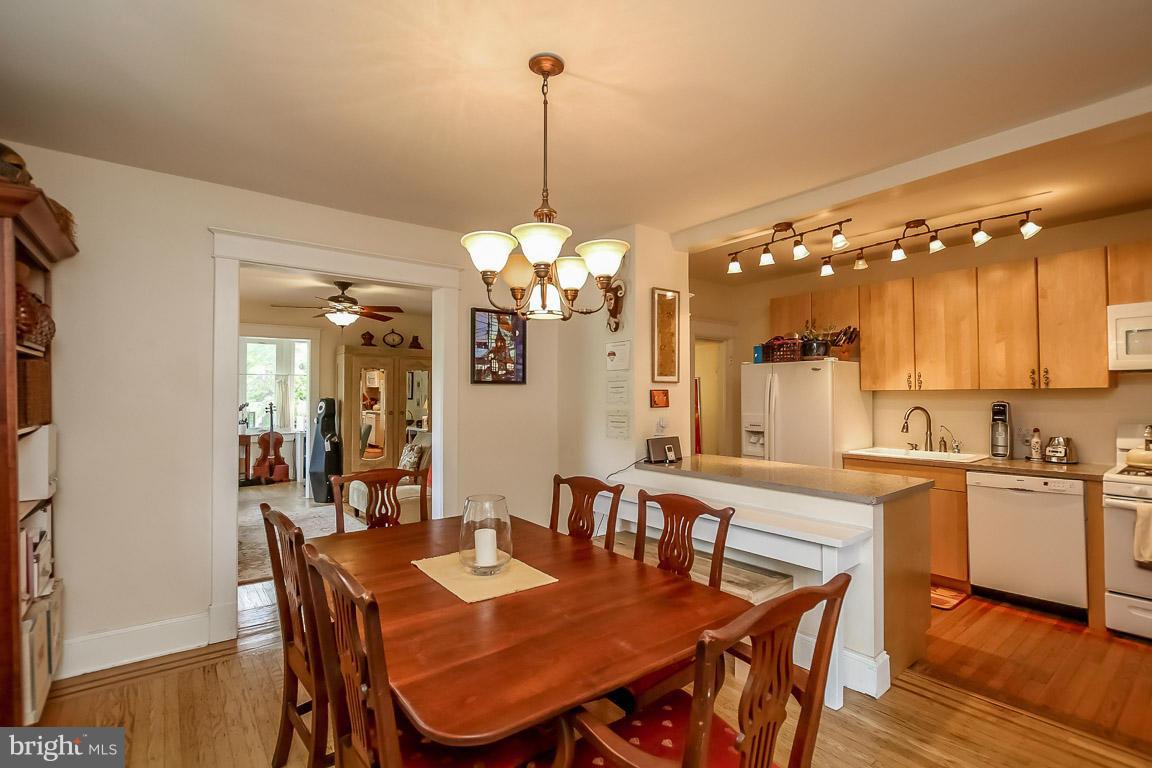 614 St Johns Road Baltimore, MD 21210 - Photo 6 of 28 Dining Room