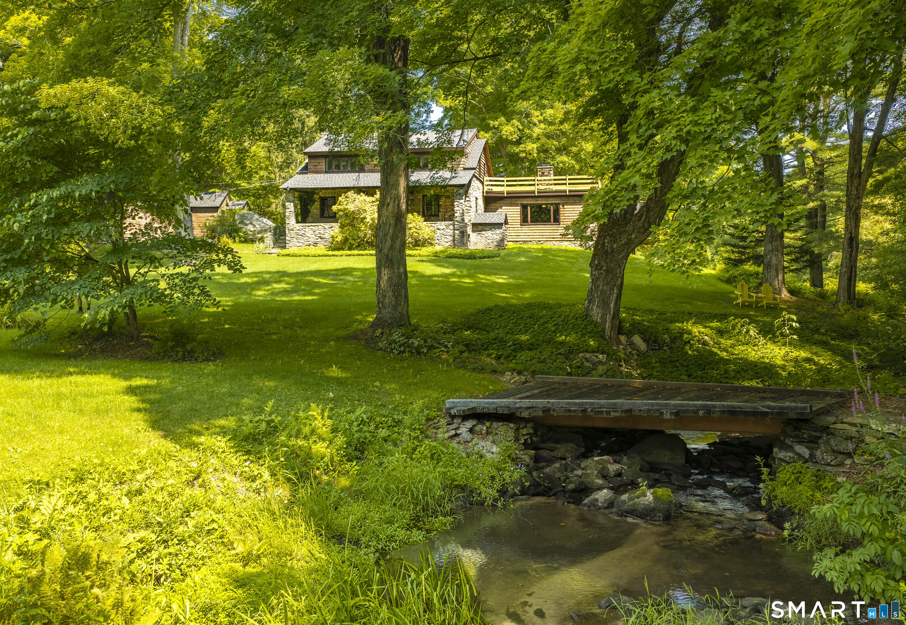 Macedonia Brook meanders for more than 1,000 feet of frontage.