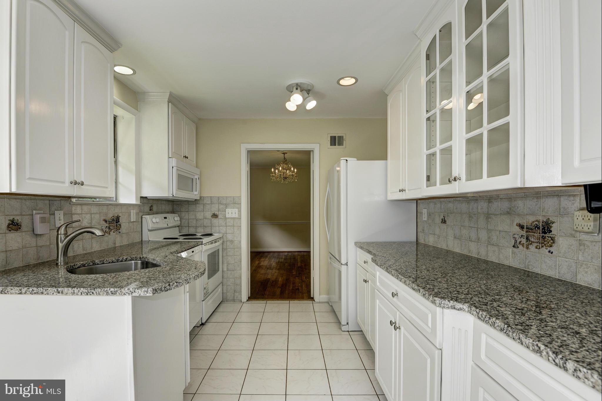 7716 Groton Road Bethesda, MD 20817 - Photo 12 of 30 KITCHEN