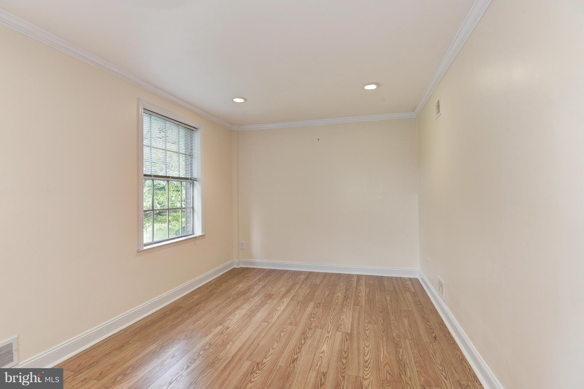 7716 Groton Road Bethesda, MD 20817 - Photo 4 of 30 MAIN LEVEL BEDROOM