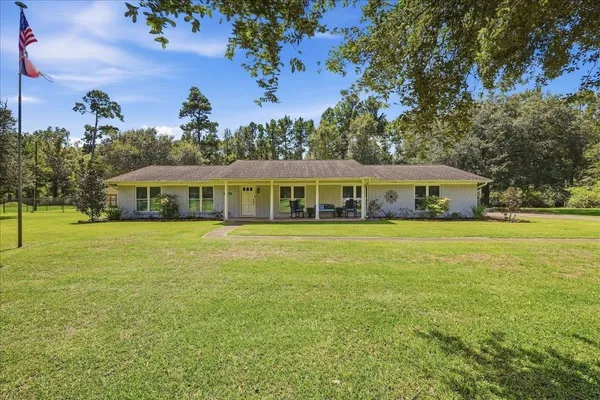 $269,900 | 8105 Canterbury Drive, Orange, TX 77632