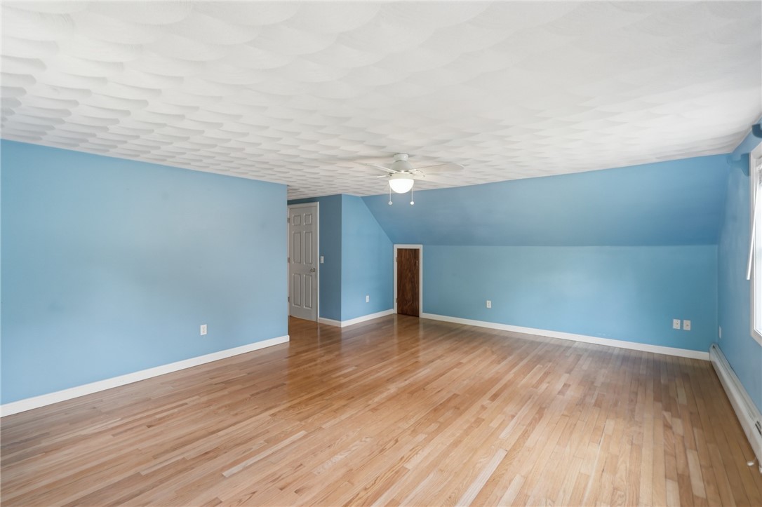 128 Grandview Avenue Lincoln, RI 02865 - Photo 18 of 48 Second floor bed