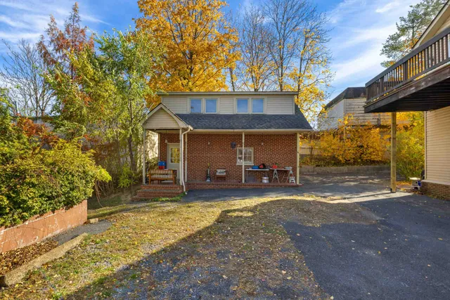 a view of a outdoor space