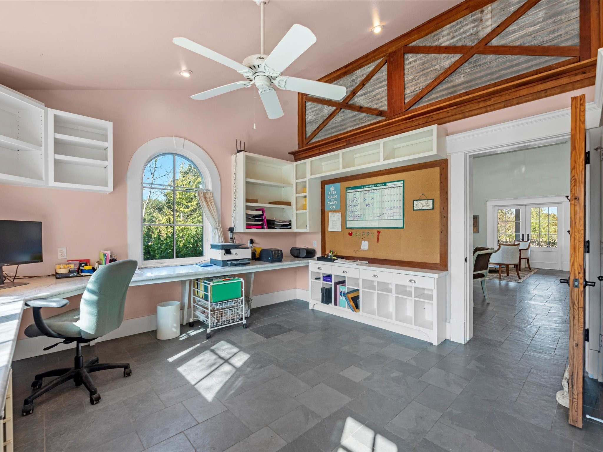3100 Trails End Lane Brenham, TX 77833 - Photo 28 of 50 a living room with furniture and a large window