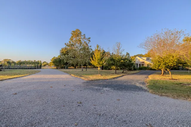 $2,295,000 | 3100 Trails End Lane, Brenham, TX 77833