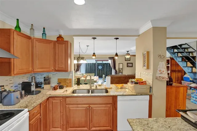 $225,000 | 10291 Northwest 33rd Street, Unit 2, Coral Springs, FL 33065