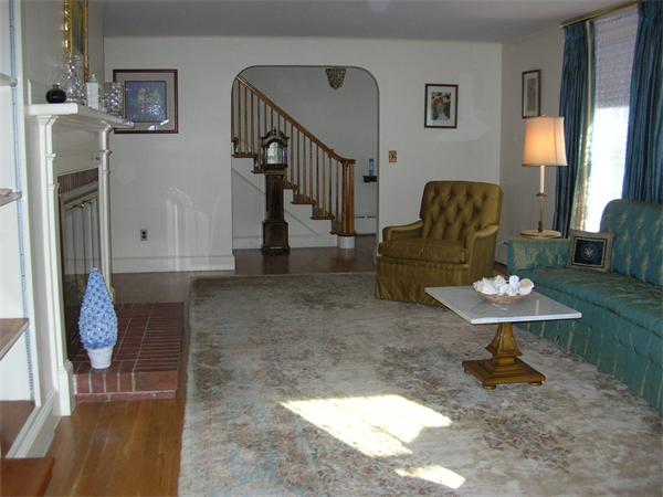 20 Lodgehill Road Boston, MA 02136 - Photo 5 of 14 Gallery Image 5