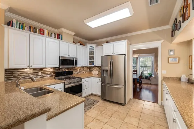 $520,000 | 5008 Northwest 10th Place, Gainesville, FL 32605