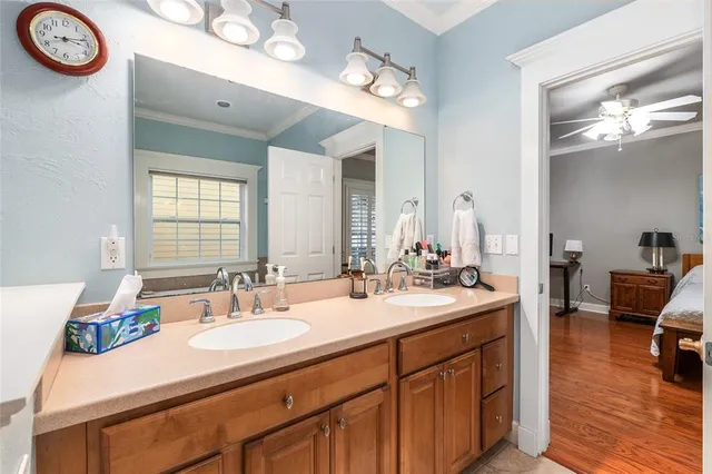 $520,000 | 5008 Northwest 10th Place, Gainesville, FL 32605