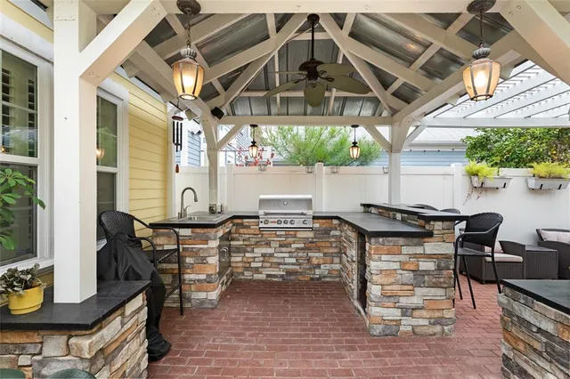 $520,000 | 5008 Northwest 10th Place, Gainesville, FL 32605