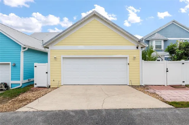 $520,000 | 5008 Northwest 10th Place, Gainesville, FL 32605