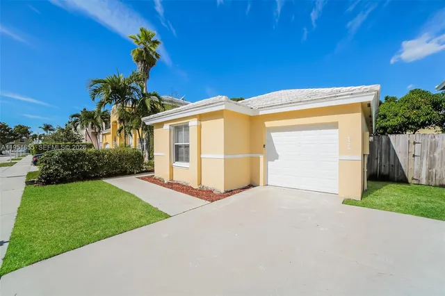 $2,720 | 6429 French Angel Terrace, Margate, FL 33063