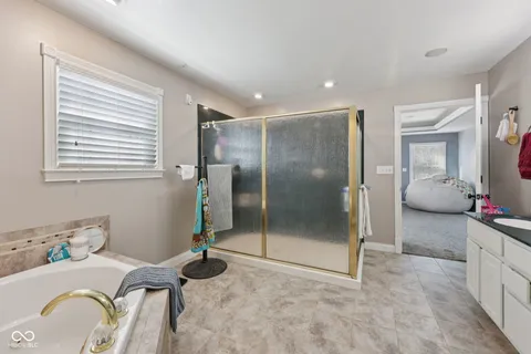 $604,900 | 1363 North Winchester Drive, Greenfield, IN 46140