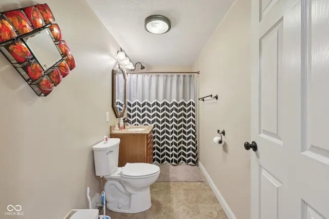 $604,900 | 1363 North Winchester Drive, Greenfield, IN 46140