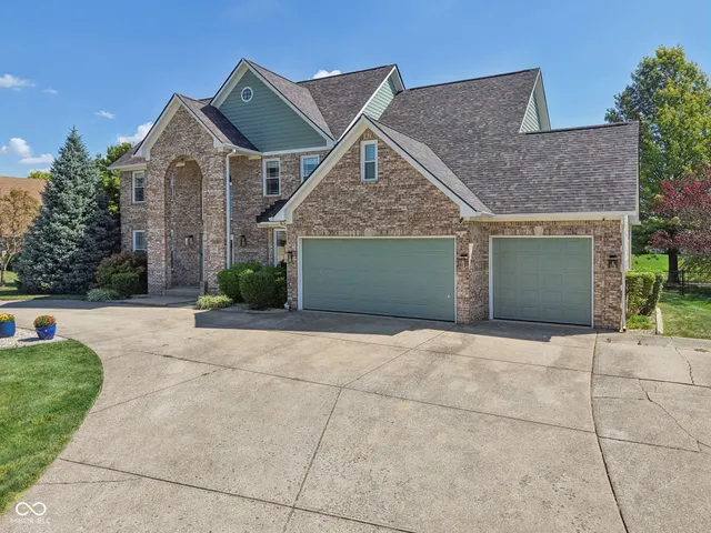 $604,900 | 1363 North Winchester Drive, Greenfield, IN 46140