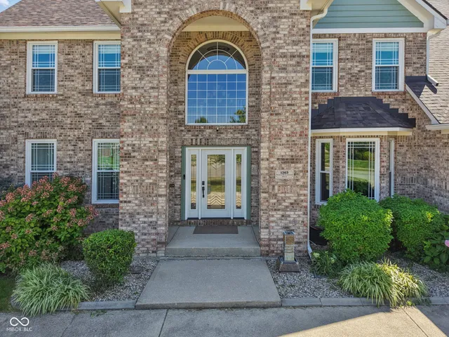 $604,900 | 1363 North Winchester Drive, Greenfield, IN 46140