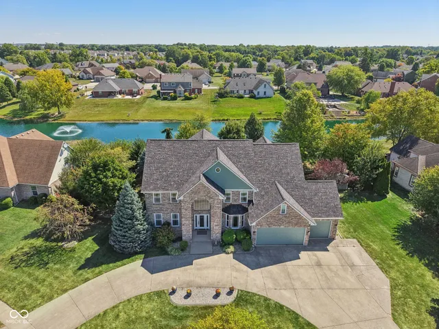 $604,900 | 1363 North Winchester Drive, Greenfield, IN 46140
