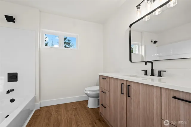 $975,000 | 2811 McHugh Avenue, Enumclaw, WA 98022