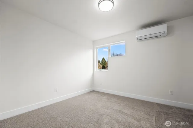 $975,000 | 2811 McHugh Avenue, Enumclaw, WA 98022