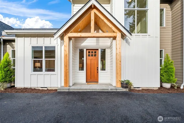 $975,000 | 2811 McHugh Avenue, Enumclaw, WA 98022