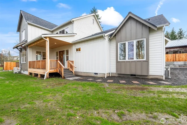 $975,000 | 2811 McHugh Avenue, Enumclaw, WA 98022