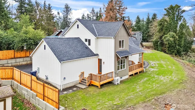 $975,000 | 2811 McHugh Avenue, Enumclaw, WA 98022