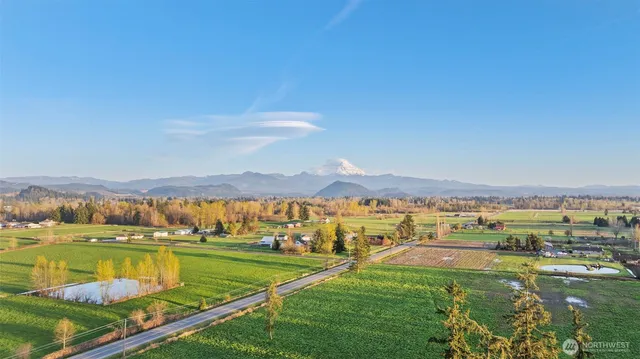 $975,000 | 2811 McHugh Avenue, Enumclaw, WA 98022