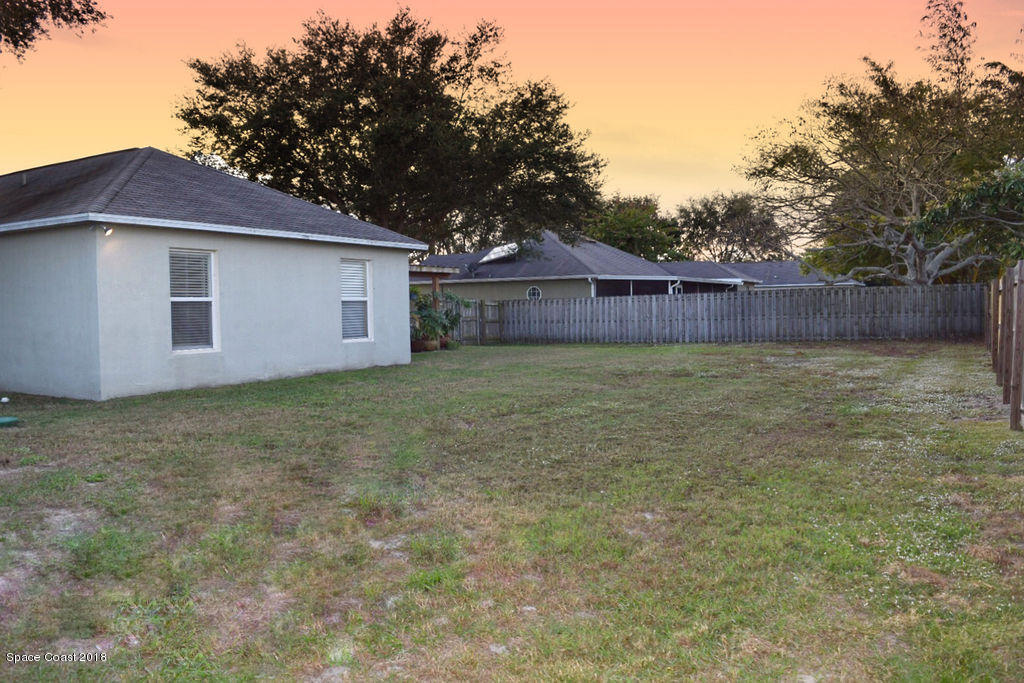 3262 Echo Ridge Place Cocoa, FL 32926 - Photo 3 of 25 3-1