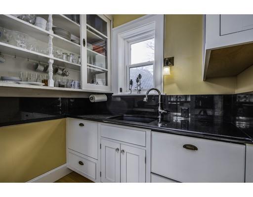 36 Edgemoor Road Gloucester, MA 01930 - Photo 11 of 29