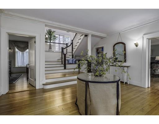 36 Edgemoor Road Gloucester, MA 01930 - Photo 2 of 29