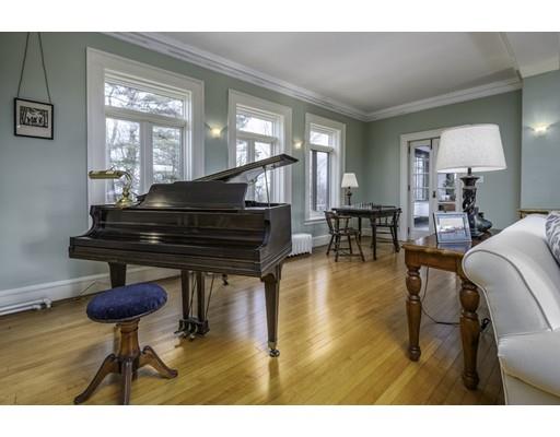 36 Edgemoor Road Gloucester, MA 01930 - Photo 5 of 29