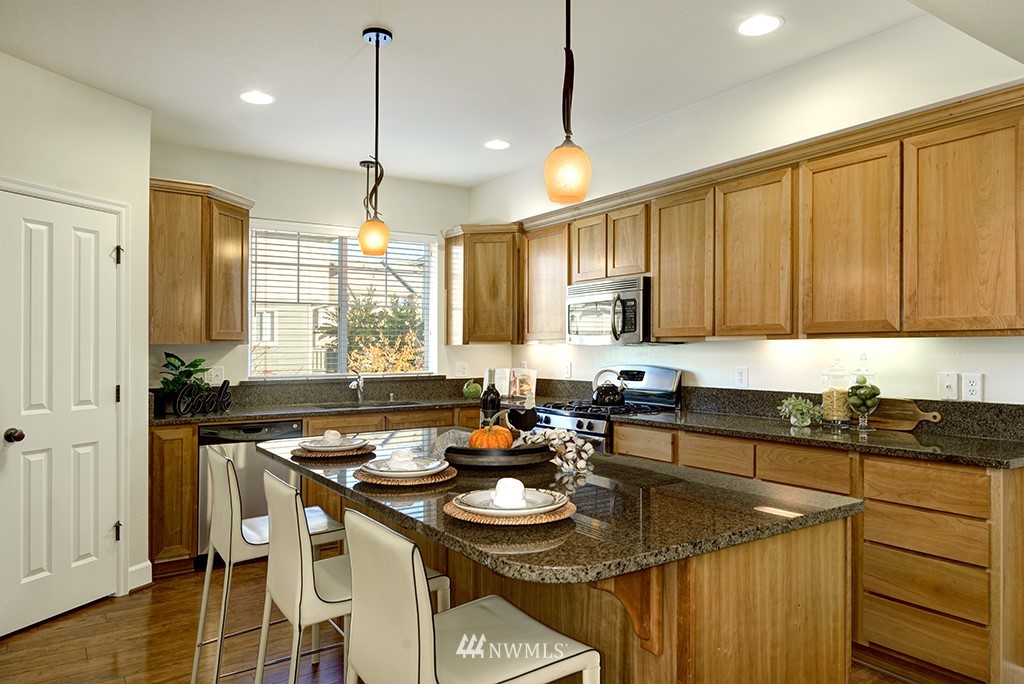 4601 Northeast 3rd Court, Unit B2 Renton, WA 98059 - Photo 2 of 15