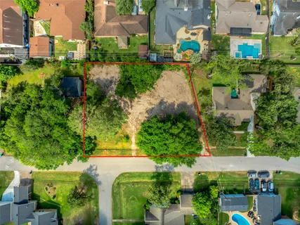 $425,000 | 1441 Durango Drive, Houston, TX 77055