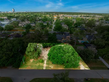 $425,000 | 1441 Durango Drive, Houston, TX 77055