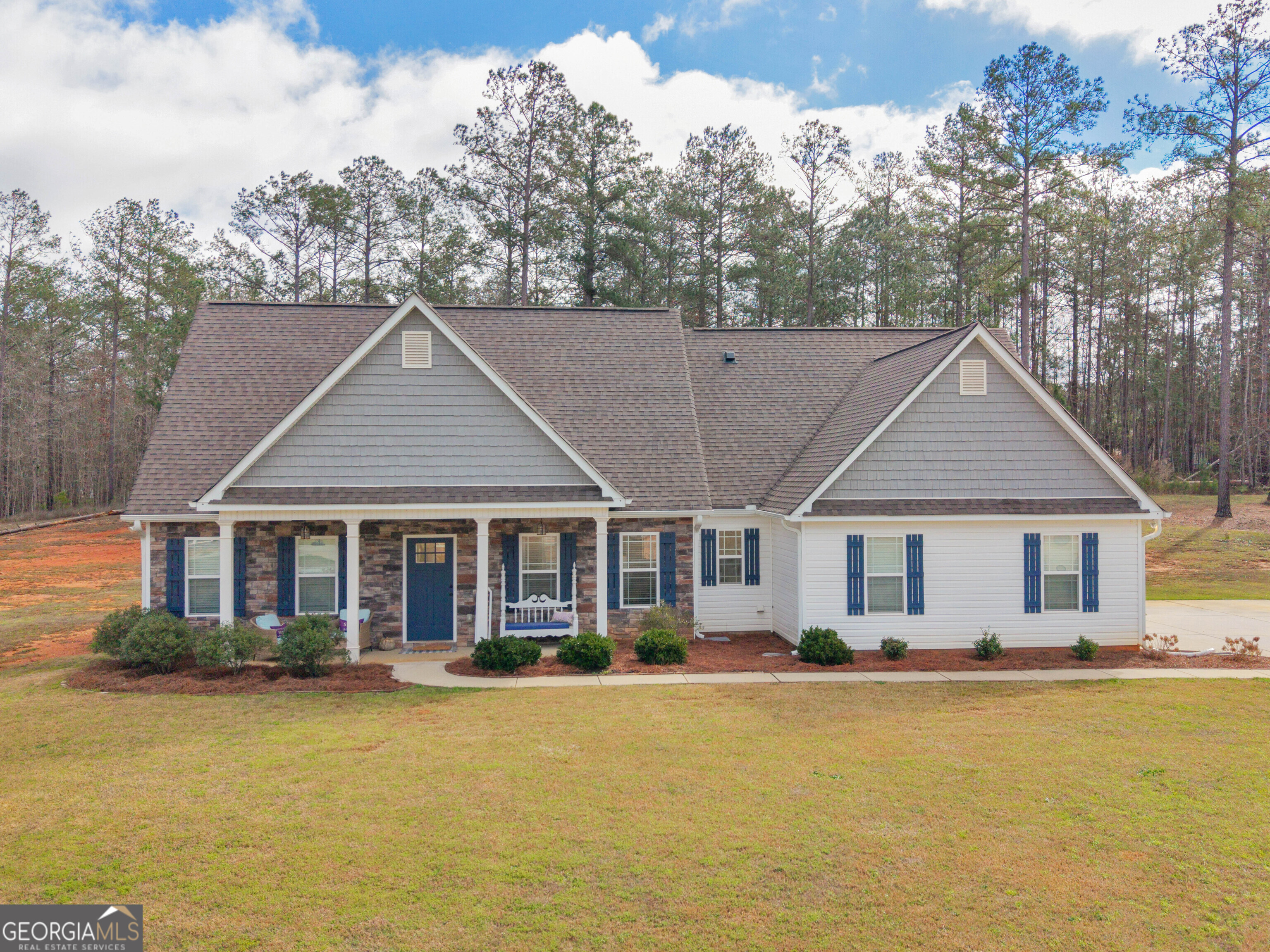 119 Mylee Cove Barnesville, GA 30204 - Photo 2 of 49