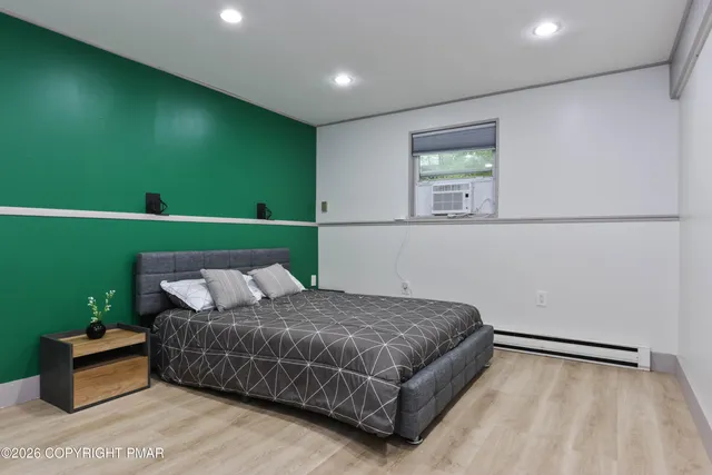 $425,000 | 271 North Shore Drive, Albrightsville, PA 18210