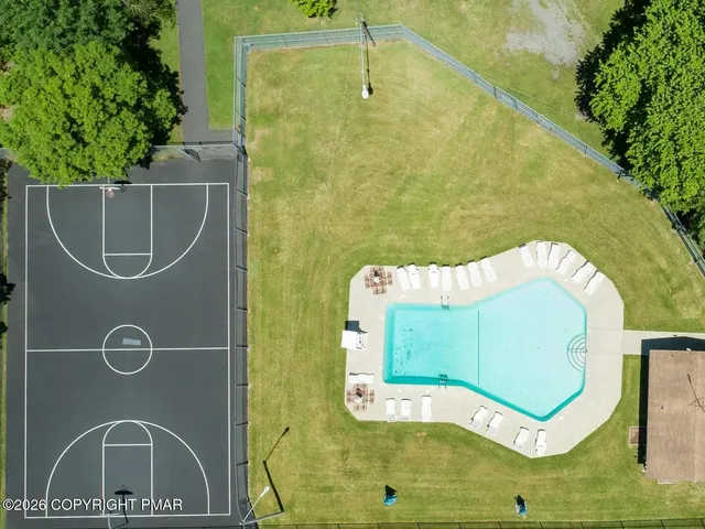 $425,000 | 271 North Shore Drive, Albrightsville, PA 18210