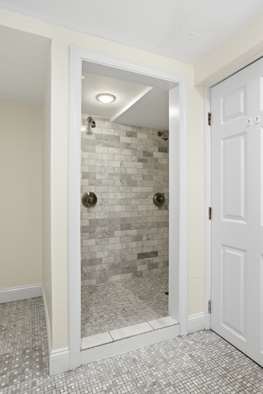 13 Howard Street, Unit 1 Cambridge, MA 02139 - Photo 17 of 21 a bathroom with a shower