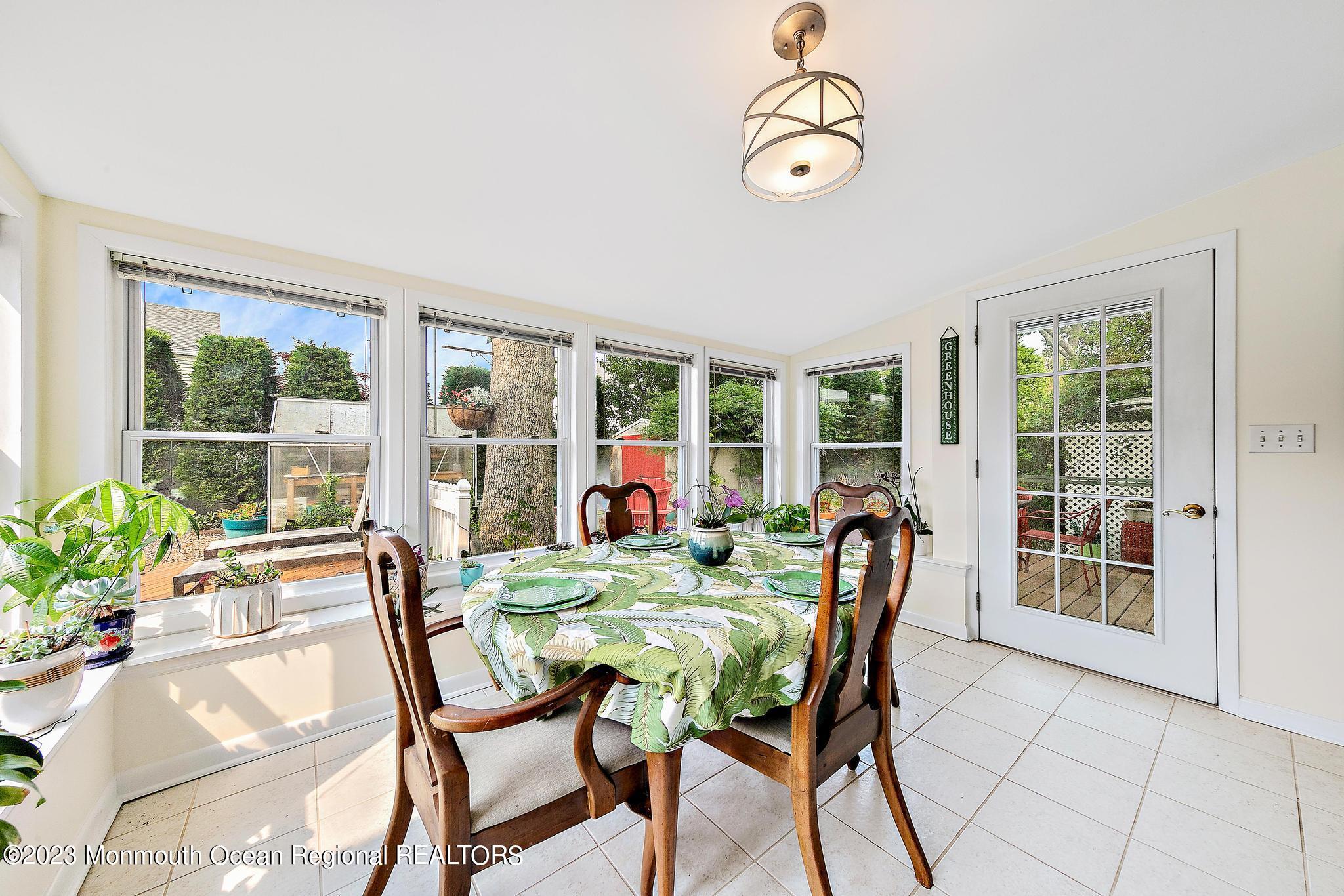1529 Treeneedle Road Point Pleasant, NJ 08742 - Photo 25 of 55 Sun Room-Style Dining Room